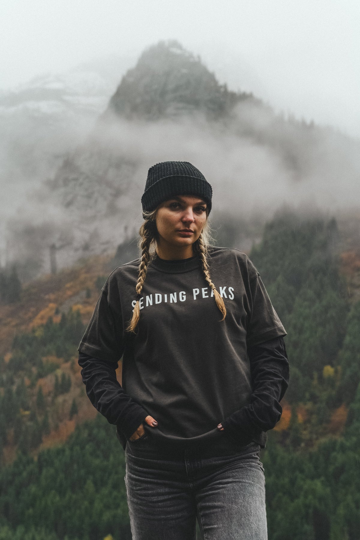 Gipfelglück – Bauchfreies T-Shirt